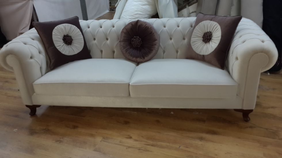 Produktcode: 18722 - Chesterfield-sofa-herstellung: Maßgeschneiderte Designs Für İndividuelle Anforderungen