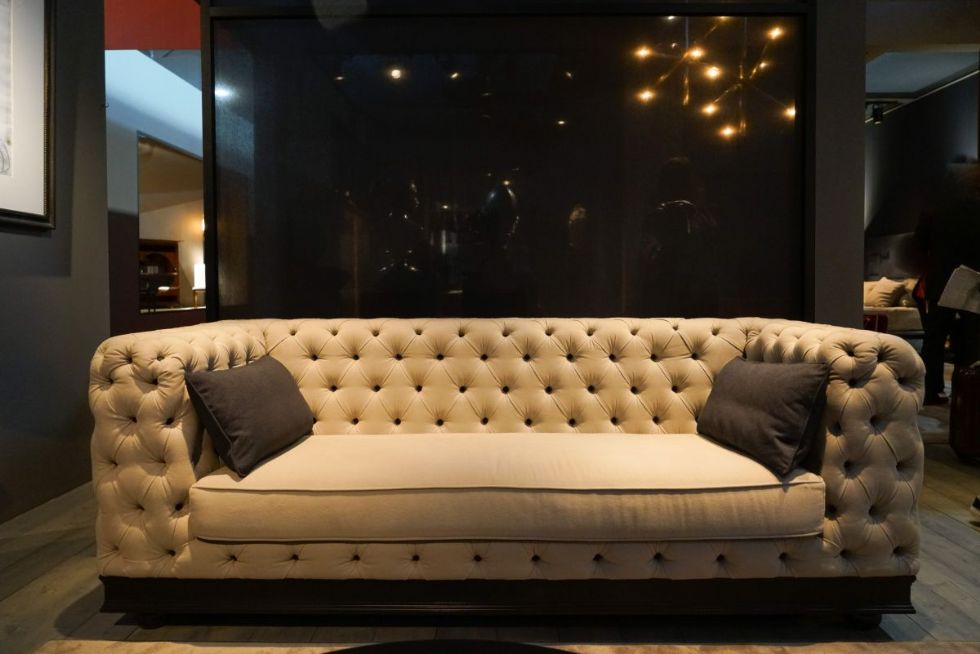 Produktcode: 18793 - Personalisierte Chesterfield Sofas: Individuell Gestaltete Möbel Nach Maß